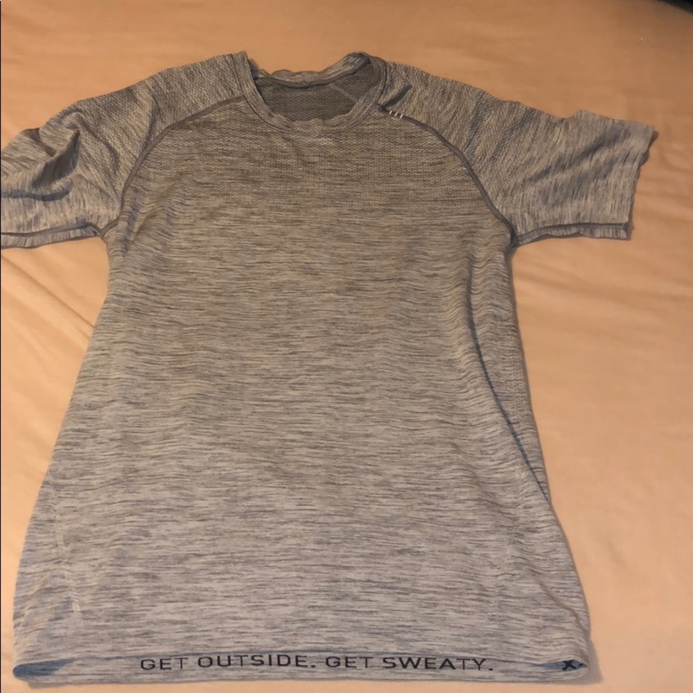 Lulu Lemon Metal Vent Tech shirt